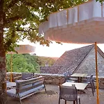 Hotel Le Cantou 354 2*